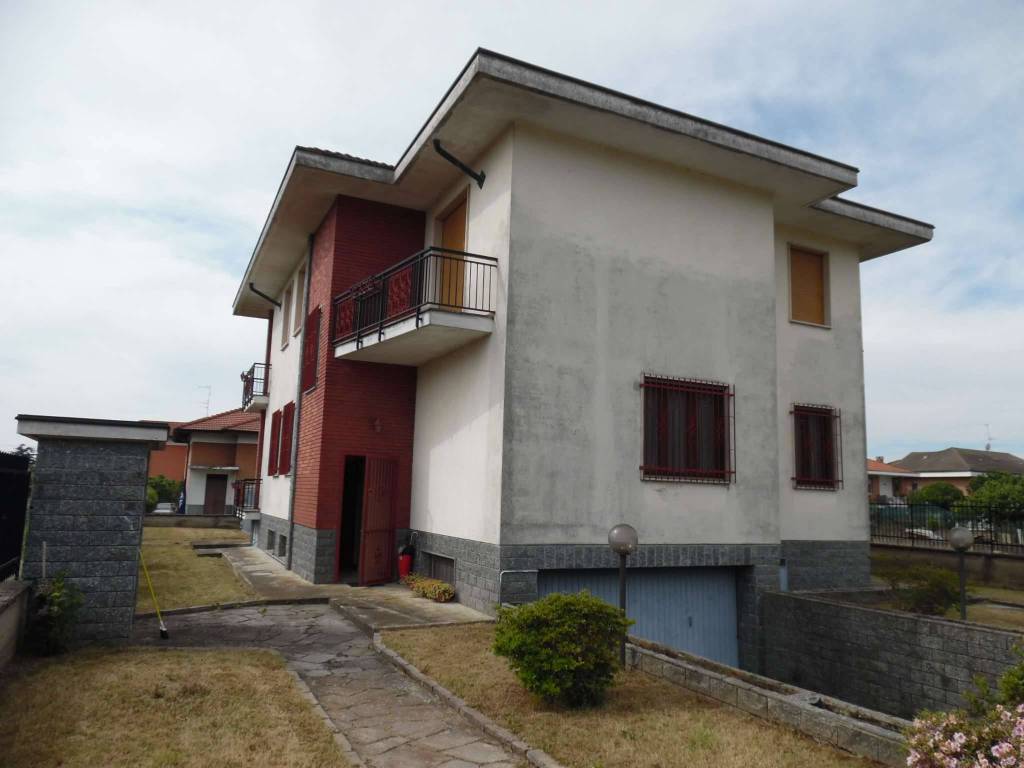 casa indipendente in vendita a Ponderano