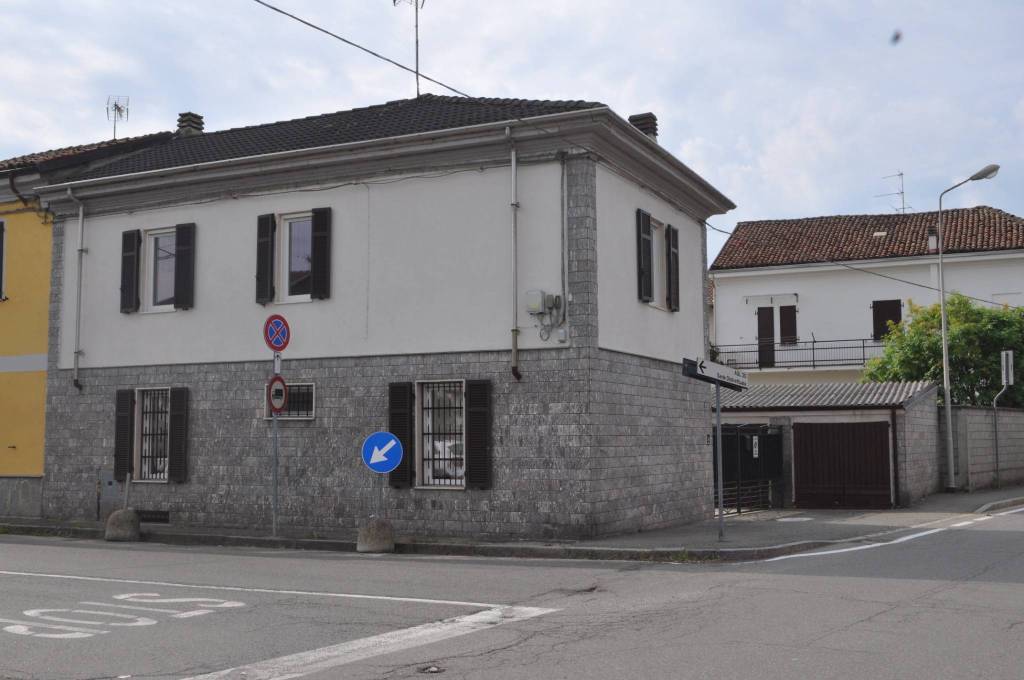 casa indipendente in vendita ad Alessandria in zona Litta Parodi