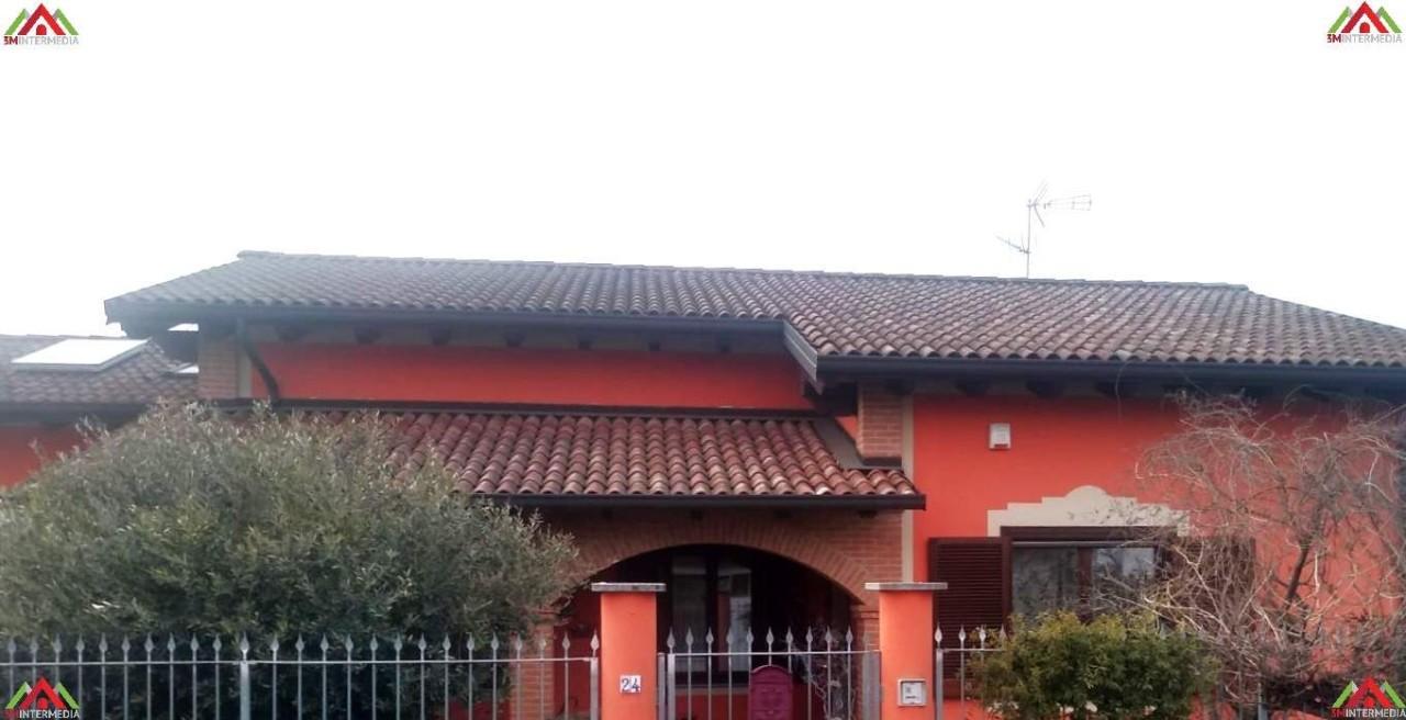 casa indipendente in vendita ad Alessandria