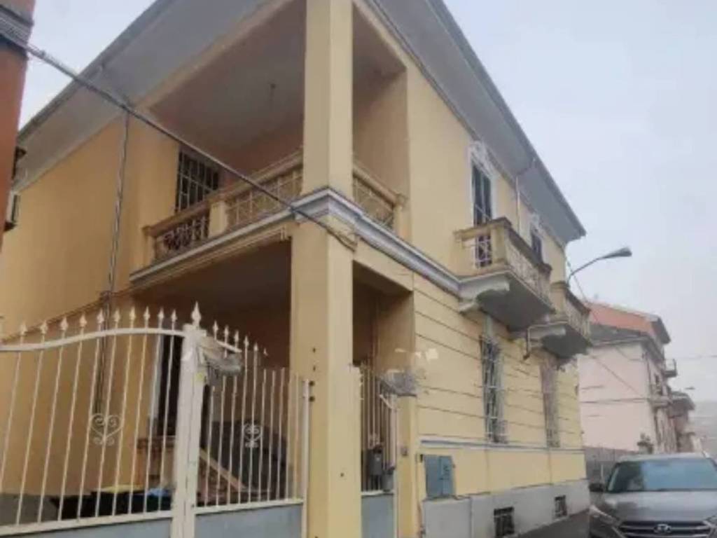 appartamento in vendita ad Alessandria in zona Casalbagliano