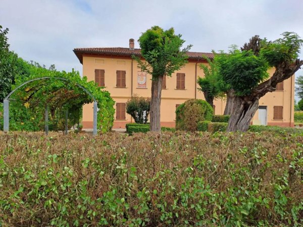 casa indipendente in vendita ad Alessandria in zona Filippona