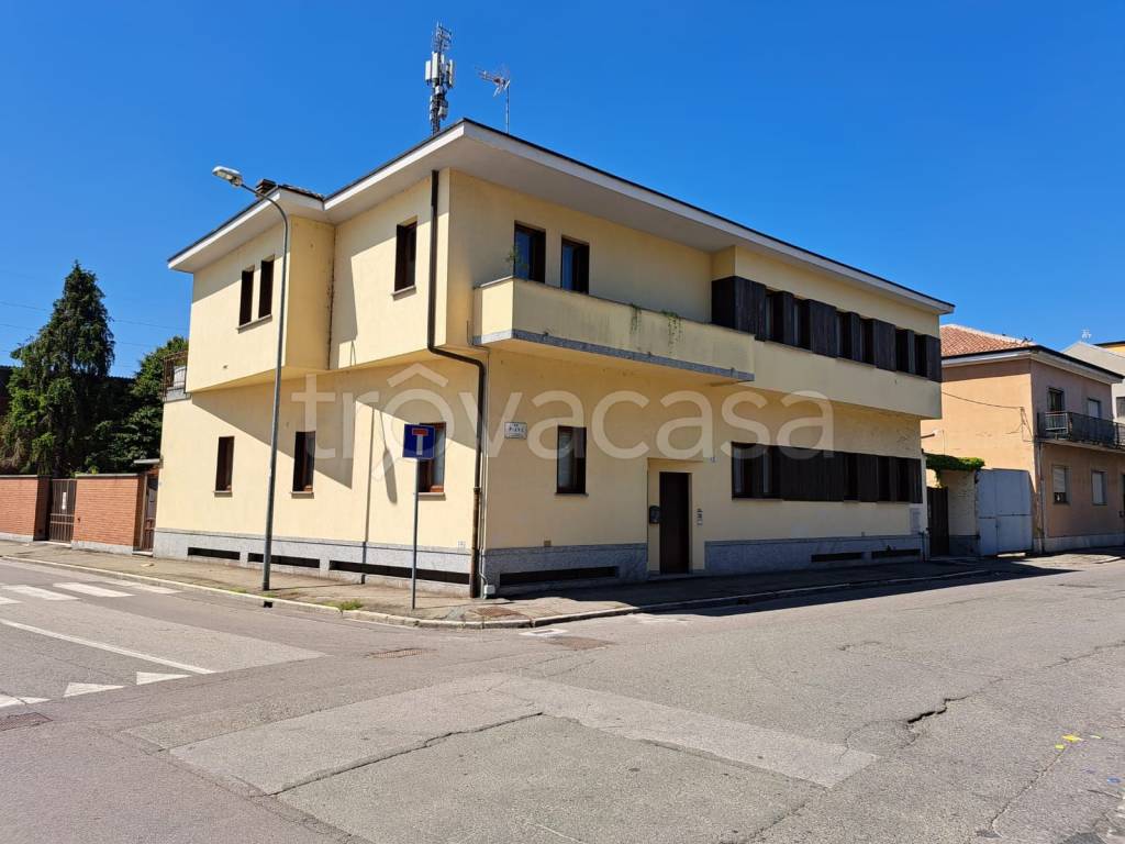 casa indipendente in vendita ad Alessandria