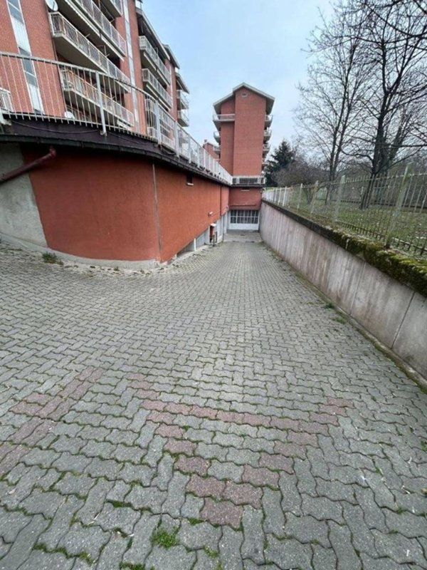 locale di sgombero in vendita ad Alessandria in zona Il Cristo