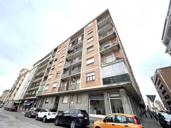 appartamento in vendita ad Alessandria in zona Galimberti