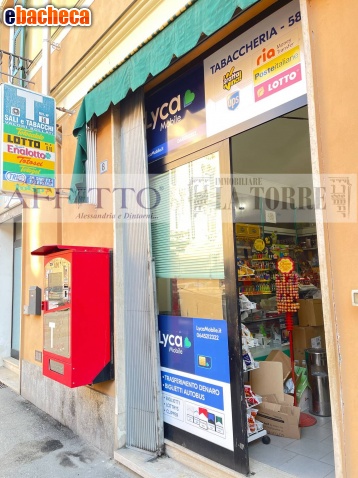 locale commerciale in vendita ad Alessandria in zona Piazza Garibaldi