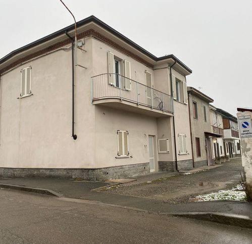 casa indipendente in vendita ad Alessandria