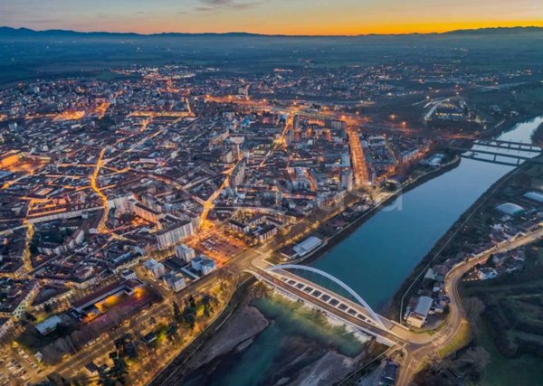 appartamento in vendita ad Alessandria in zona Borgo Rovereto