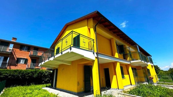 casa indipendente in vendita ad Alessandria in zona Cabanette