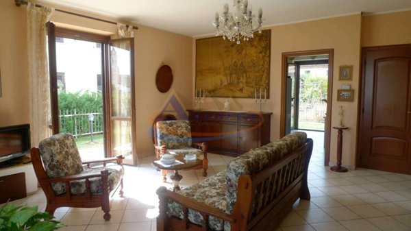 casa indipendente in vendita ad Alessandria in zona San Giuliano Nuovo