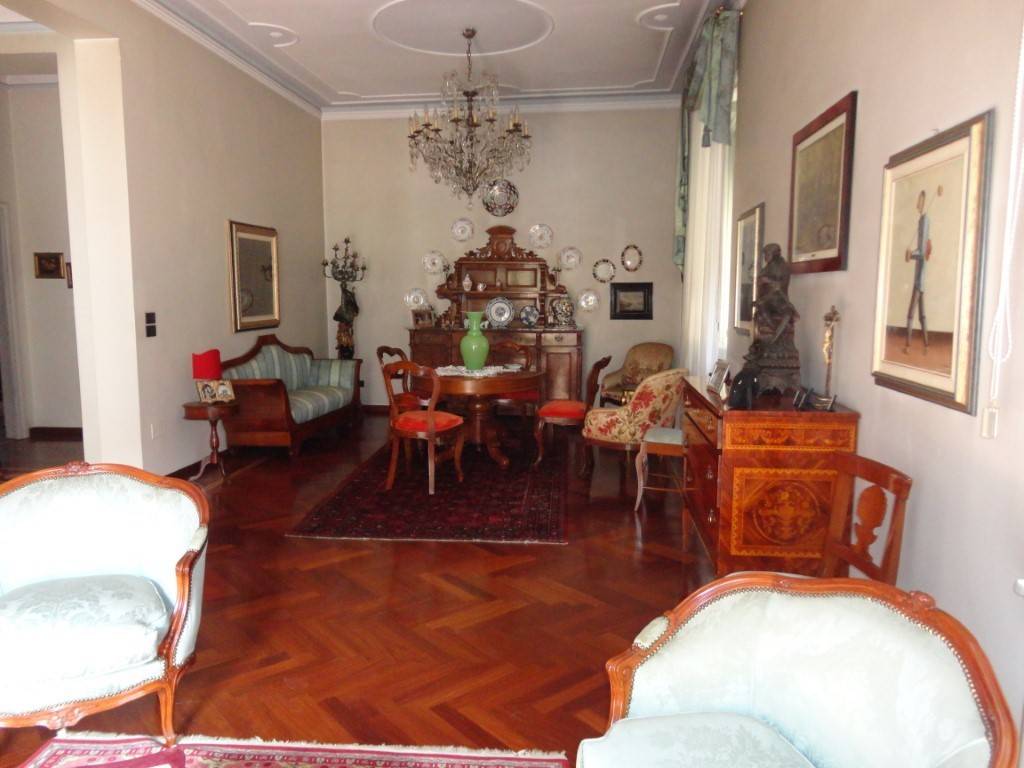 casa indipendente in vendita ad Alessandria in zona Centro Città