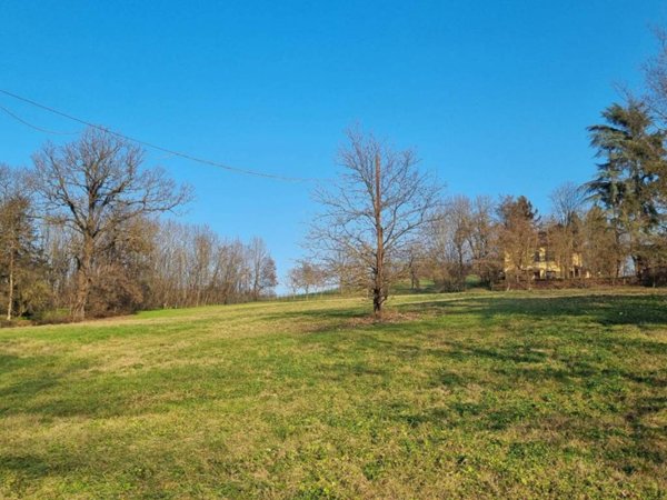 terreno edificabile in vendita ad Alessandria in zona Valmadonna