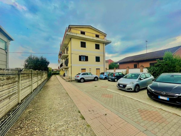appartamento in vendita ad Alessandria in zona Litta Parodi
