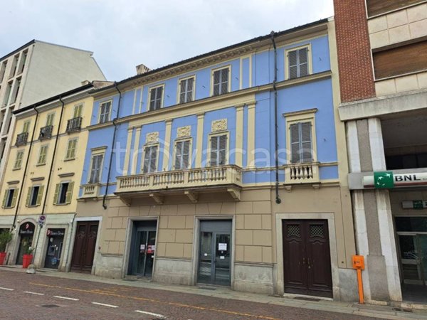 locale commerciale in vendita ad Alessandria in zona Centro Città