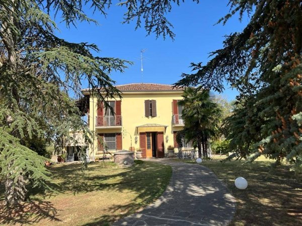 casa indipendente in vendita ad Alessandria