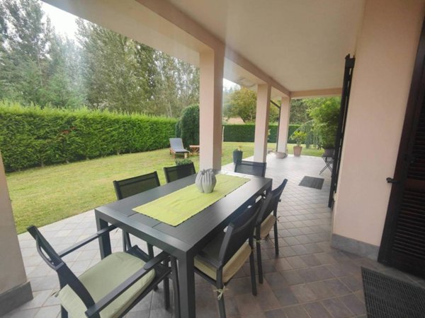 casa indipendente in vendita ad Alessandria in zona Valmadonna