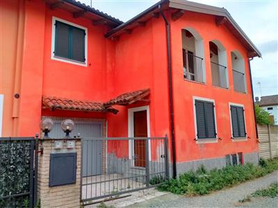 casa indipendente in vendita ad Alessandria