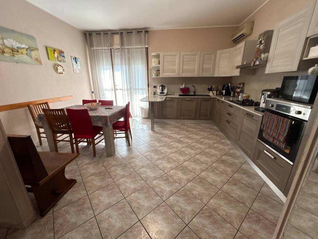 appartamento in vendita ad Alessandria in zona Il Cristo