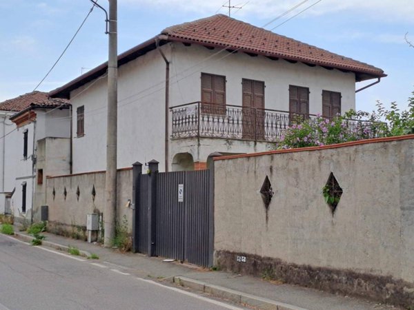 casa indipendente in vendita ad Alessandria in zona Spinetta Marengo