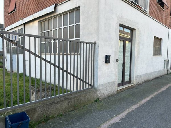 locale commerciale in vendita ad Alessandria in zona Il Cristo