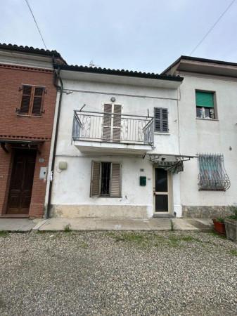 casa indipendente in vendita ad Alessandria in zona San Michele