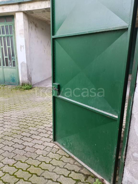 locale di sgombero in vendita ad Alessandria in zona Orti