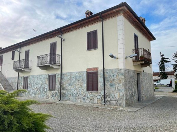 casa indipendente in vendita ad Alessandria in zona San Michele