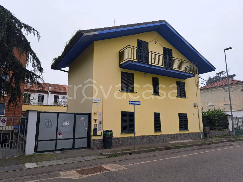 casa indipendente in vendita ad Alessandria in zona Il Cristo