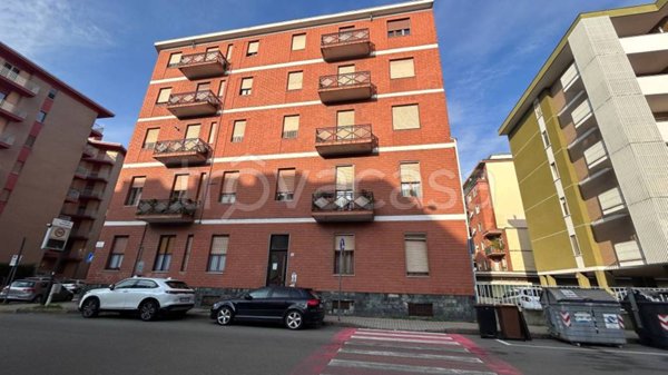 appartamento in vendita ad Alessandria in zona Borgo Rovereto