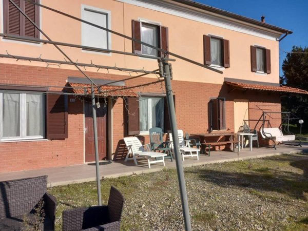 casa indipendente in vendita ad Alessandria in zona Valle San Bartolomeo