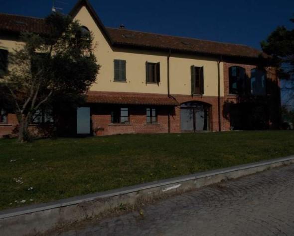 appartamento in vendita ad Alessandria in zona Valle San Bartolomeo