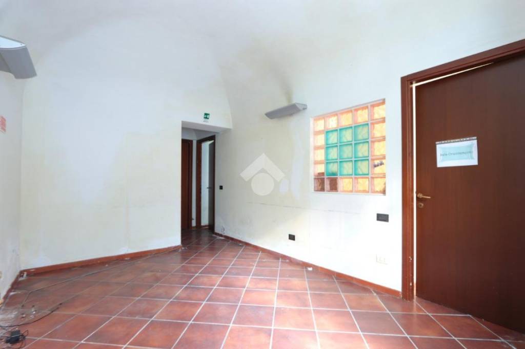 ufficio in vendita ad Alessandria in zona Centro Città