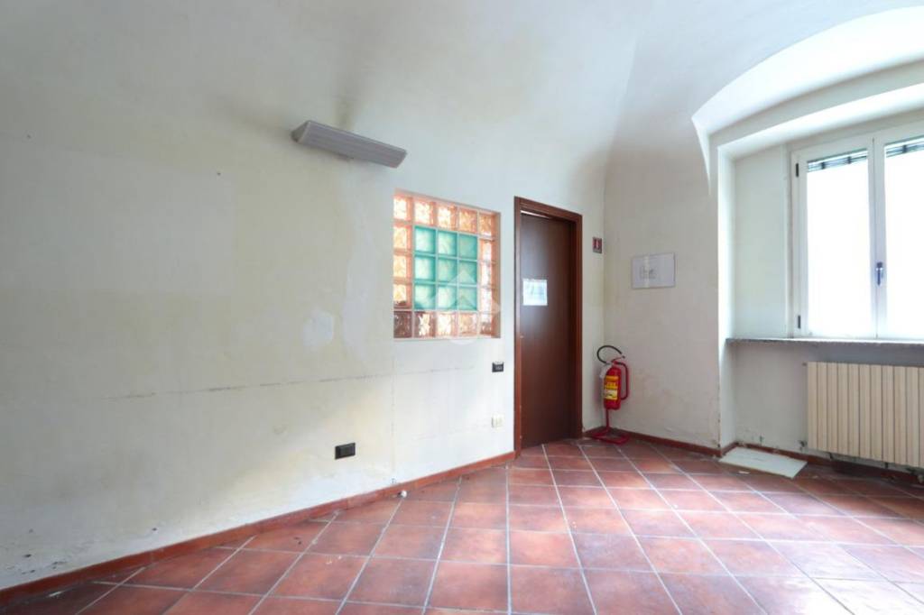 ufficio in vendita ad Alessandria in zona Centro Città