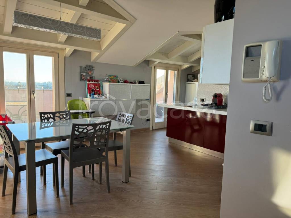 appartamento in vendita ad Alessandria in zona Cabanette