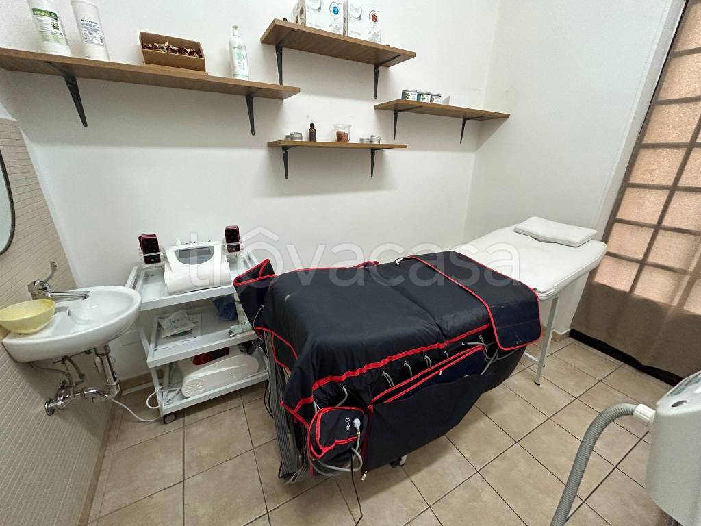 trivano in vendita ad Alessandria in zona zona Pista