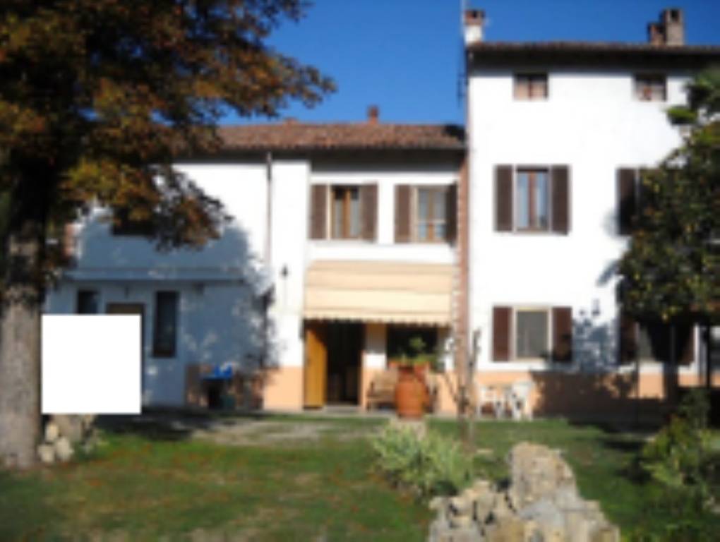 appartamento in vendita ad Alessandria in zona Valle San Bartolomeo
