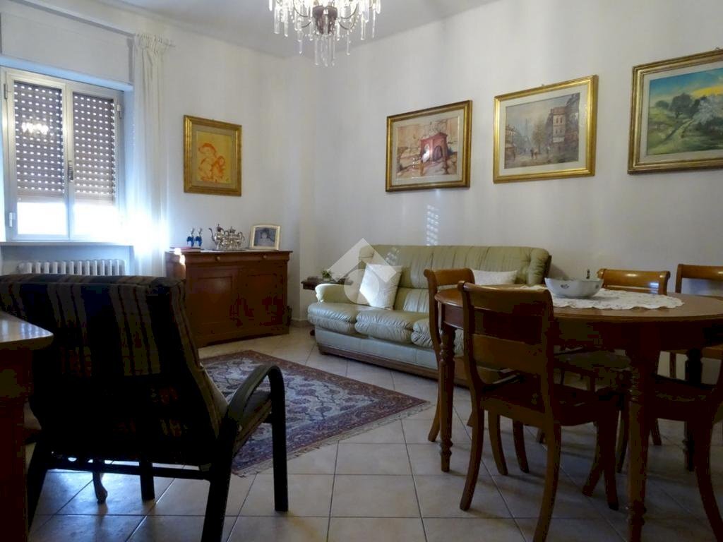 appartamento in vendita ad Alessandria in zona Valle San Bartolomeo