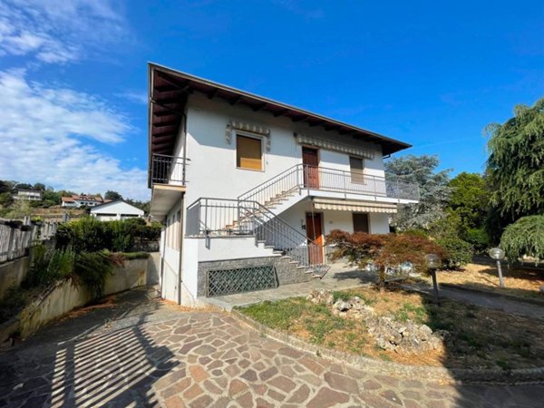 casa indipendente in vendita ad Alessandria in zona Valmadonna