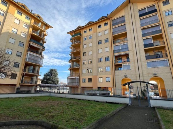 appartamento in vendita ad Alessandria in zona Casalbagliano