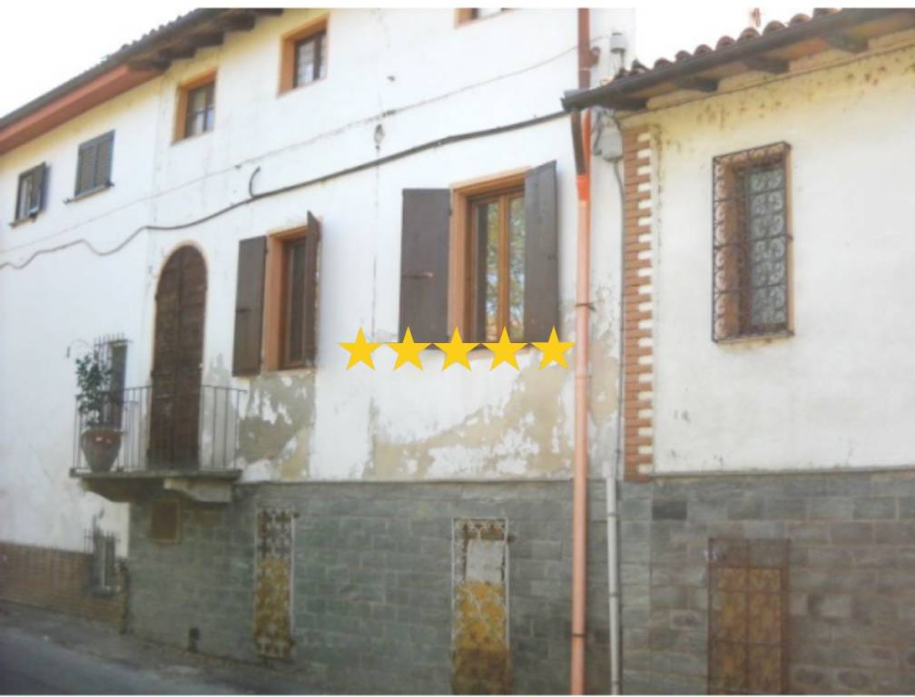 appartamento in vendita ad Alessandria in zona Valle San Bartolomeo