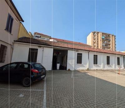 negozio in vendita ad Alessandria in zona Borgo Cittadella