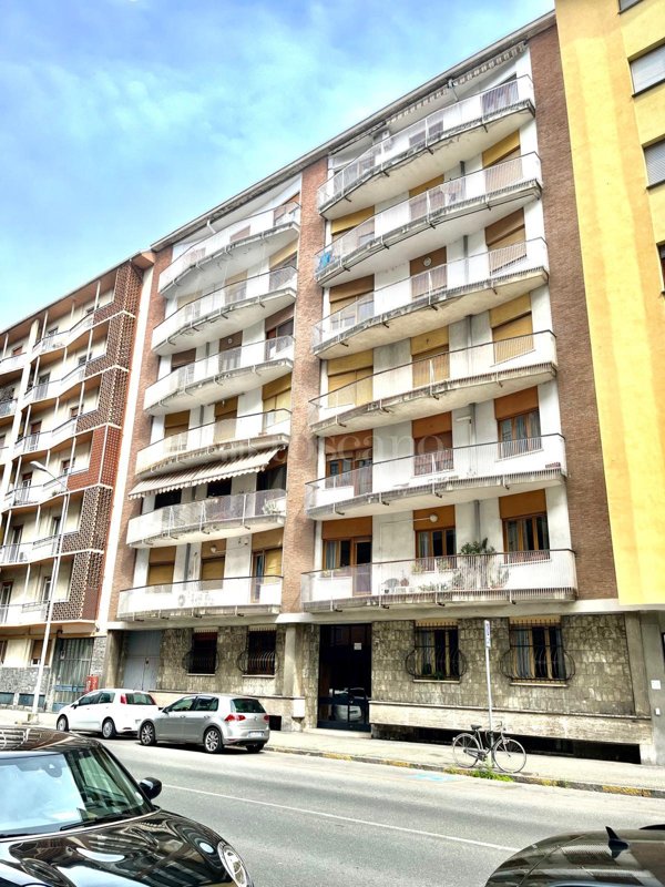 casa indipendente in vendita ad Alessandria in zona Centro Città