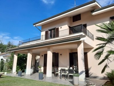casa indipendente in vendita ad Alessandria in zona Valmadonna