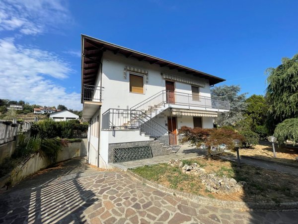 casa indipendente in vendita ad Alessandria in zona Valmadonna