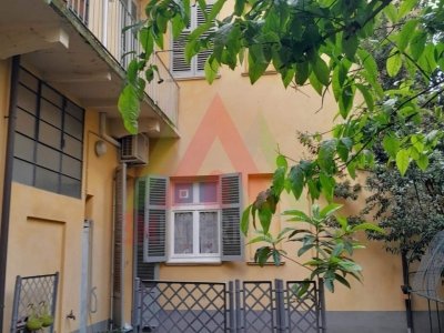 casa semindipendente in vendita ad Alessandria in zona zona Pista