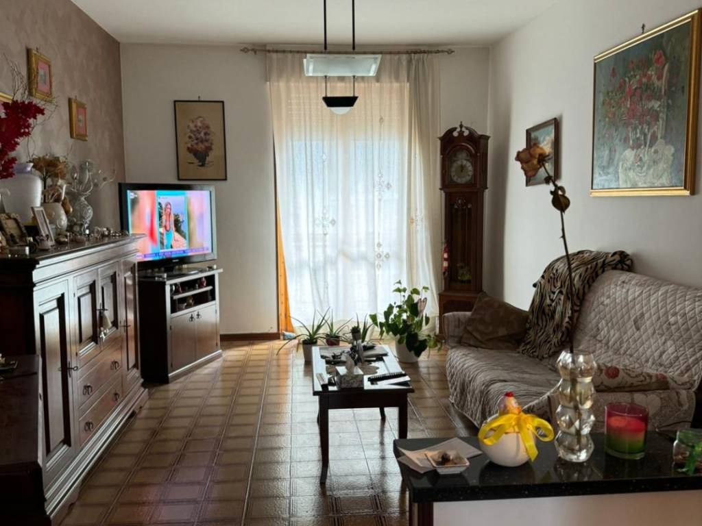 appartamento in vendita ad Alessandria in zona zona Pista