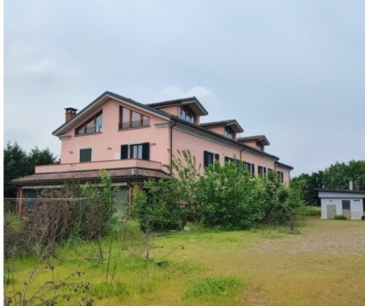 appartamento in vendita ad Alessandria in zona Cascinagrossa