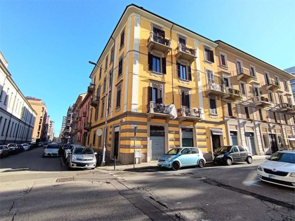 negozio in vendita ad Alessandria