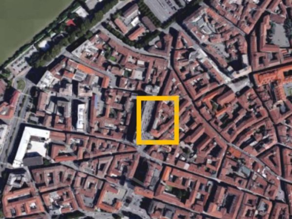 negozio in vendita ad Alessandria in zona Centro Città