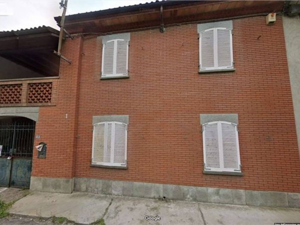 casa indipendente in vendita ad Alessandria in zona Mandrogne