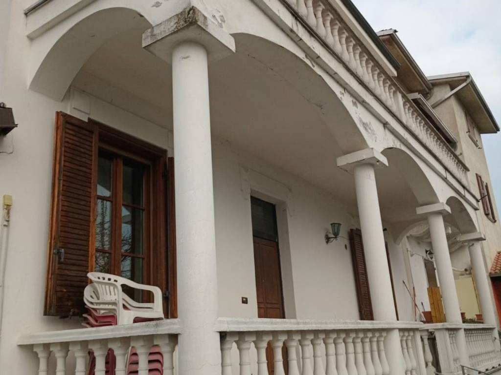 casa indipendente in vendita ad Alessandria in zona Il Cristo
